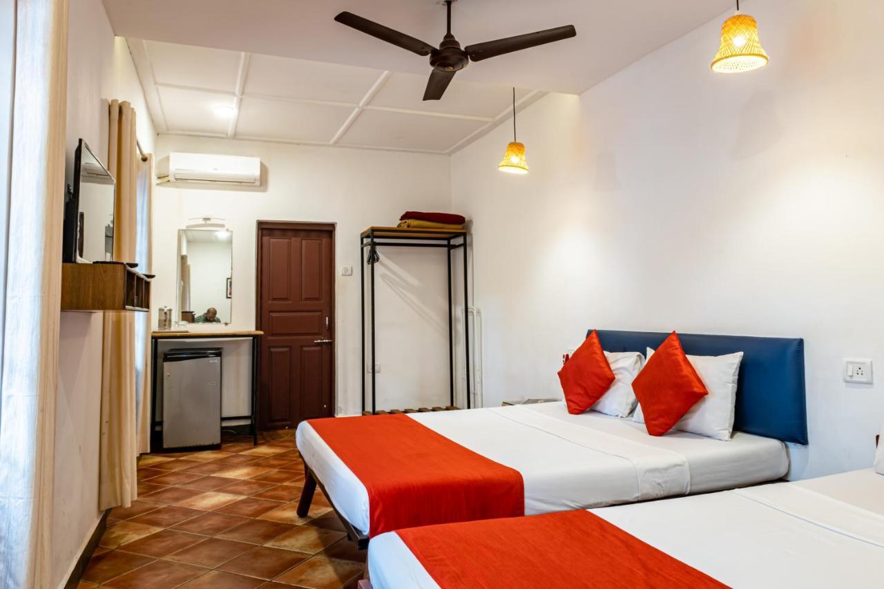 O Camarao Hotell Calangute Exteriör bild