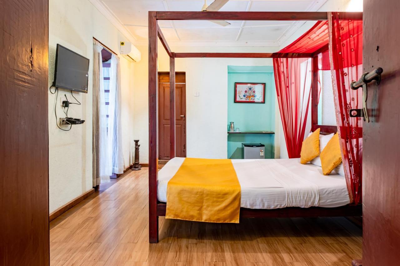 O Camarao Hotell Calangute Exteriör bild