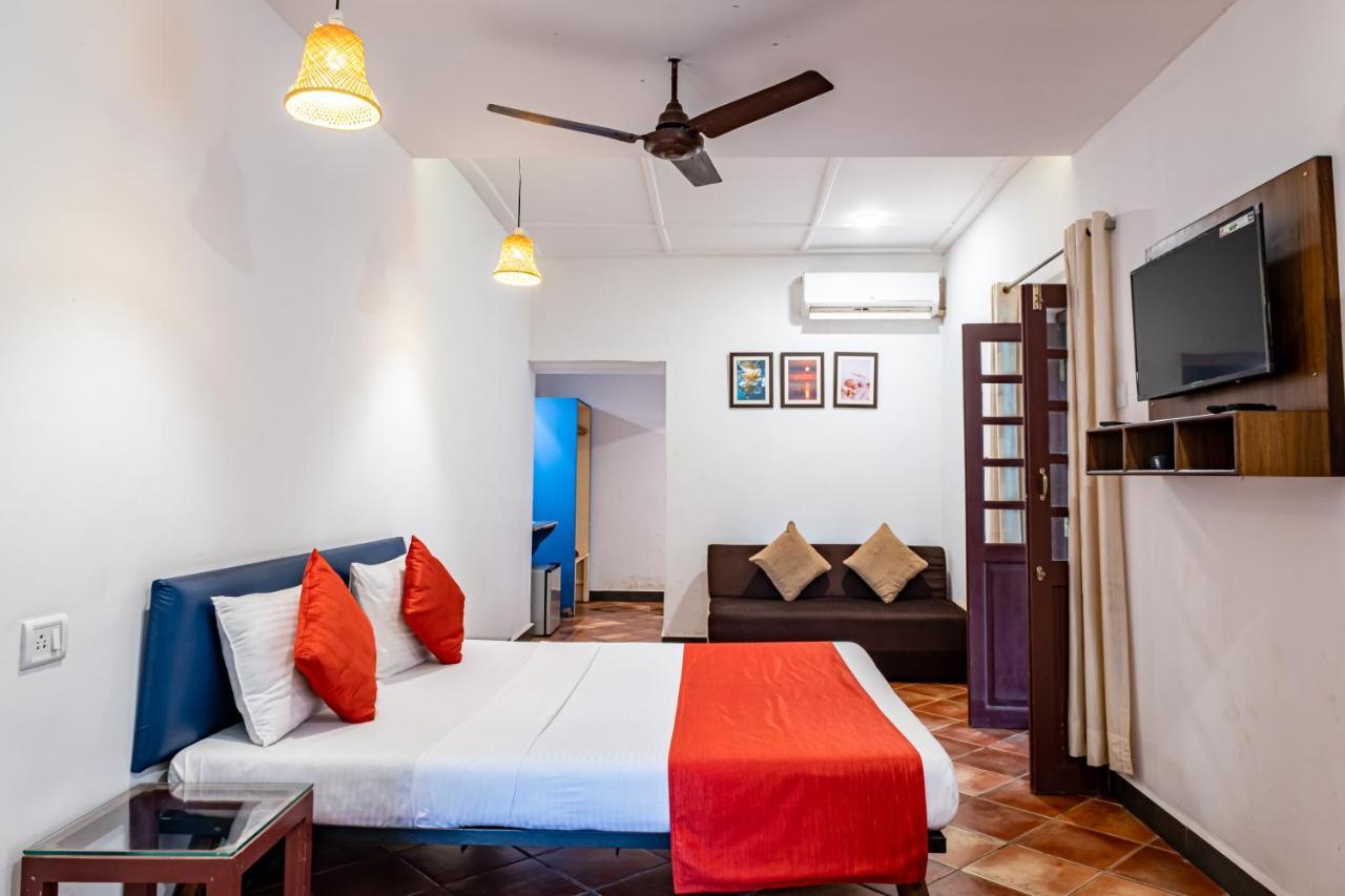 O Camarao Hotell Calangute Exteriör bild