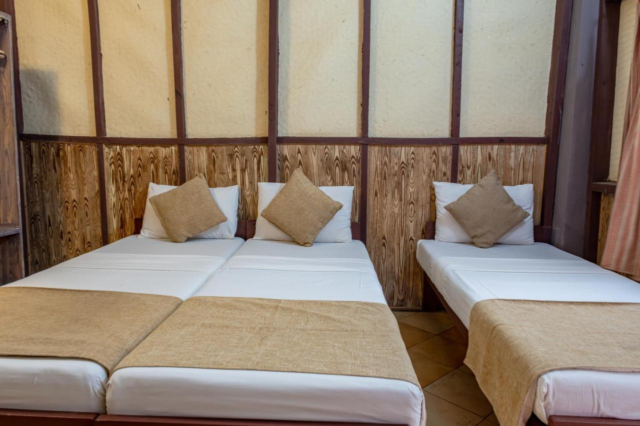 O Camarao Hotell Calangute Exteriör bild
