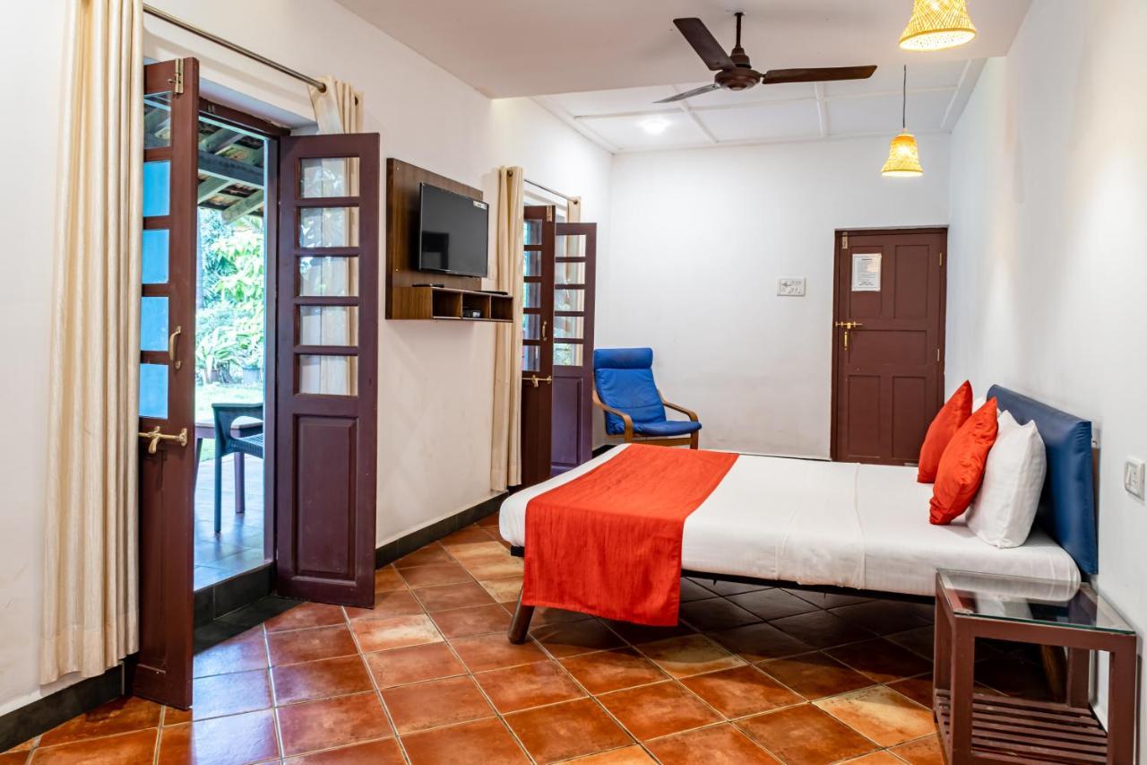 O Camarao Hotell Calangute Exteriör bild