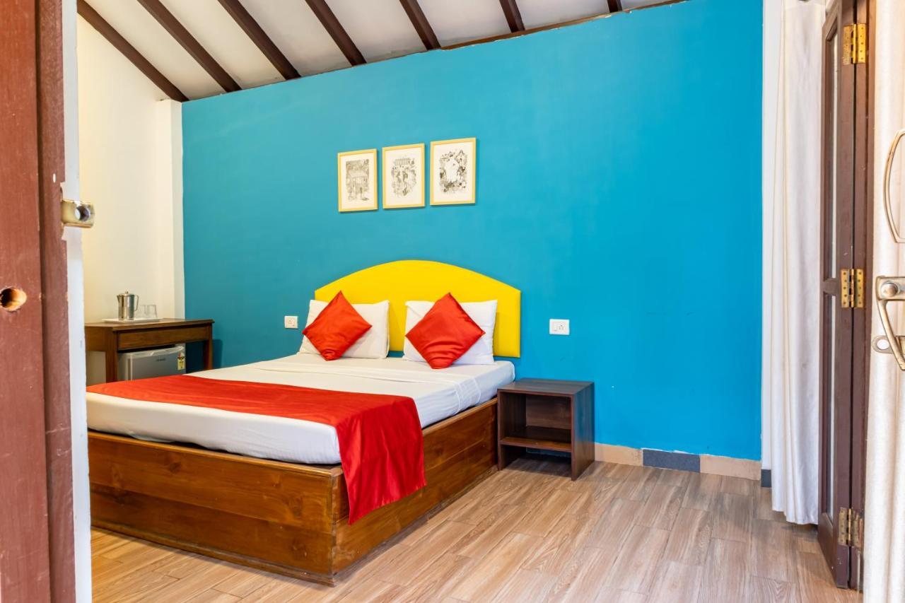 O Camarao Hotell Calangute Exteriör bild