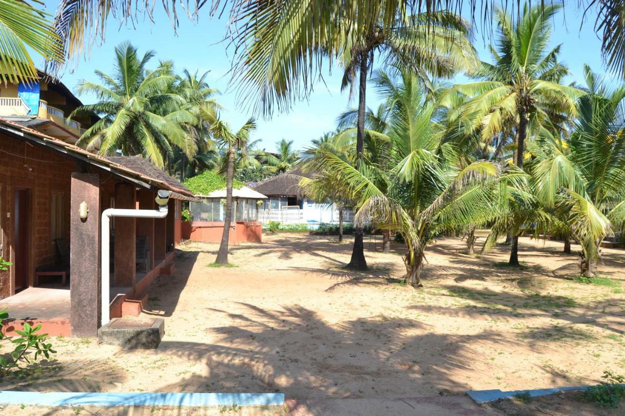 O Camarao Hotell Calangute Exteriör bild
