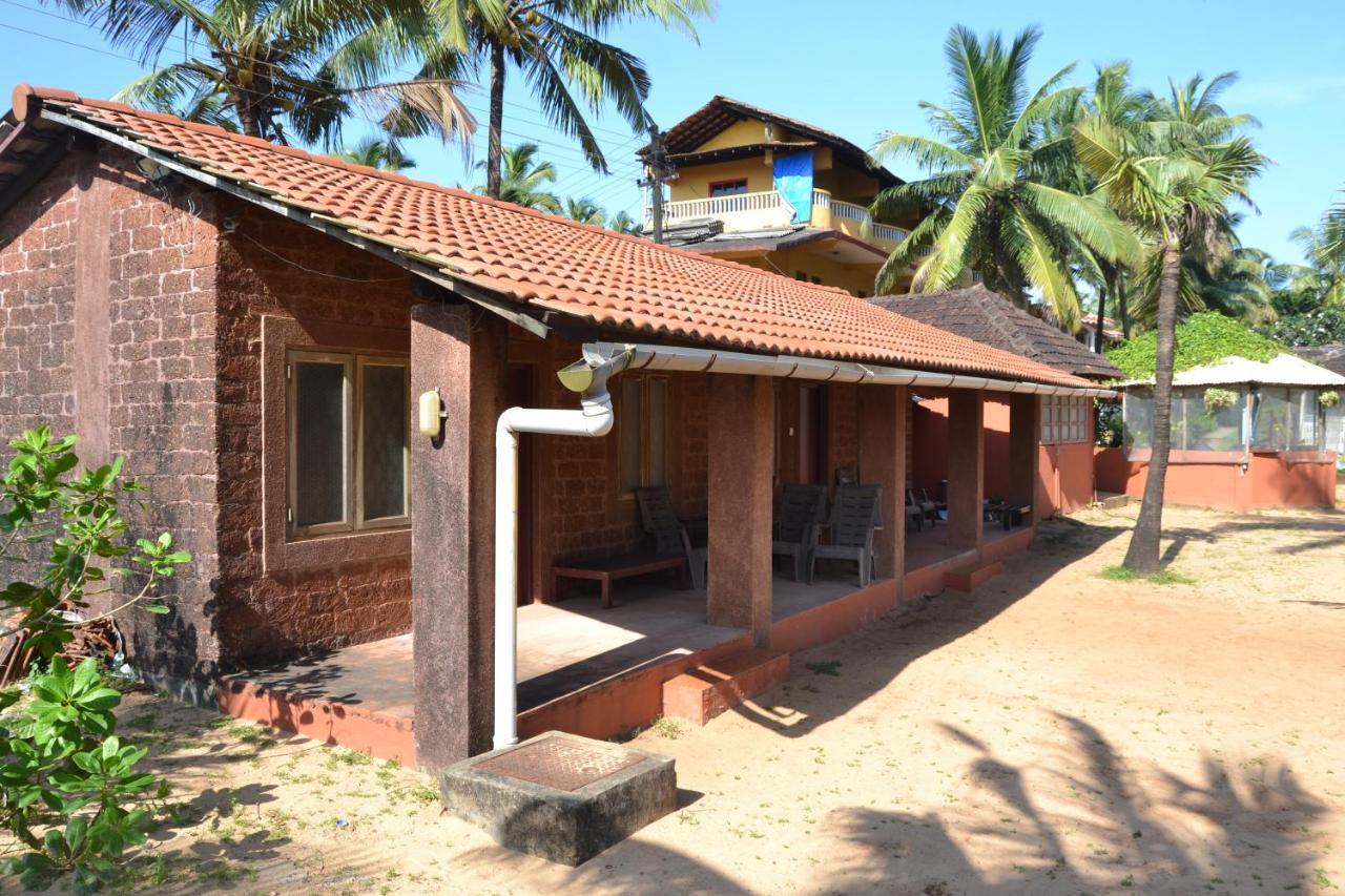 O Camarao Hotell Calangute Exteriör bild