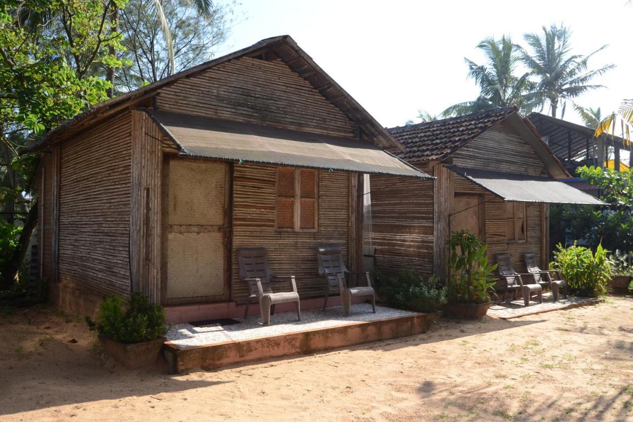 O Camarao Hotell Calangute Exteriör bild